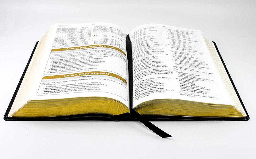 Personalized NKJV Maxwell Leadership Bible Third Edition Leathersoft Black Comfort Print